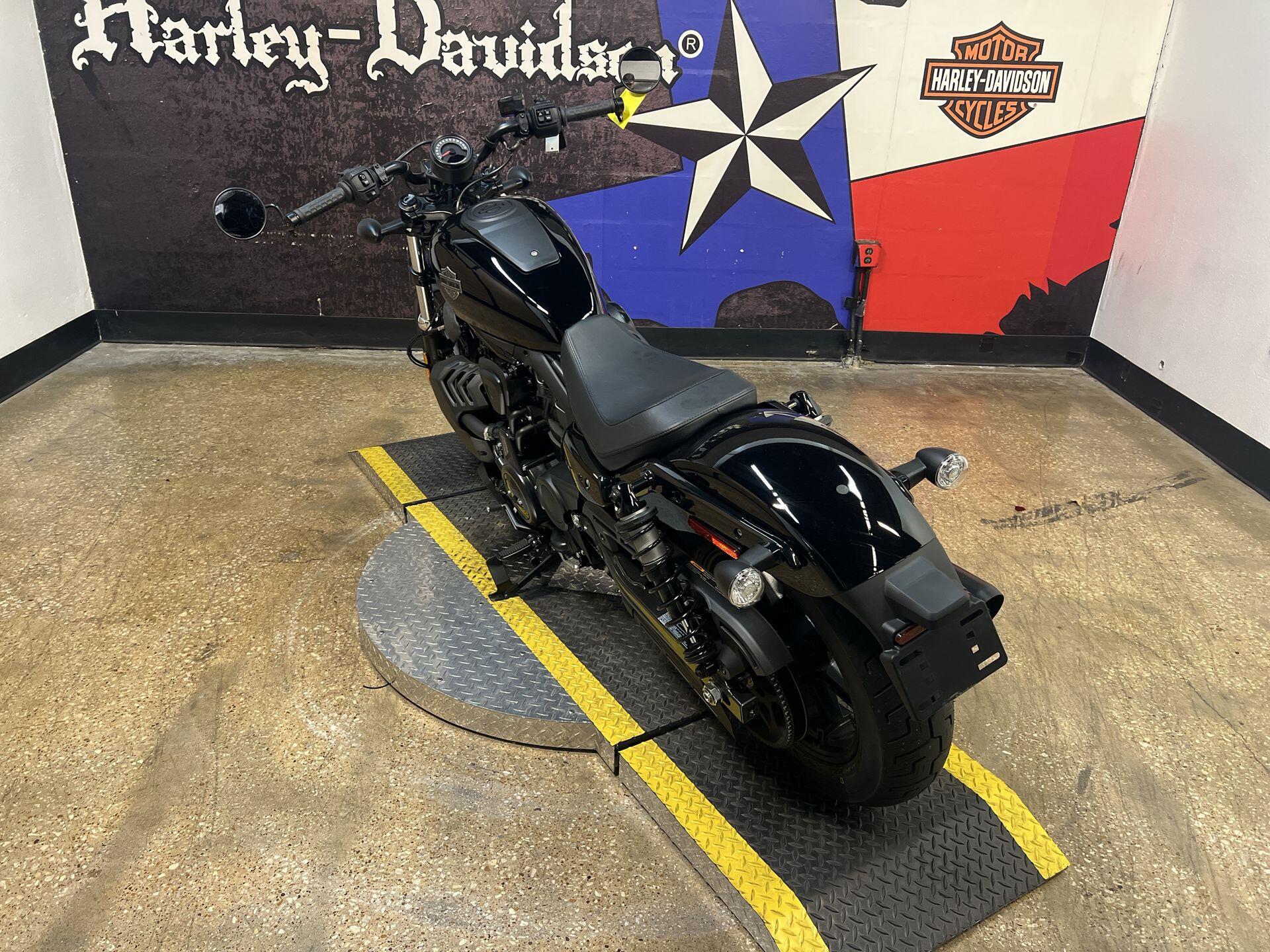 2026 Harley-Davidson® Nightster™ RH975, photo 2