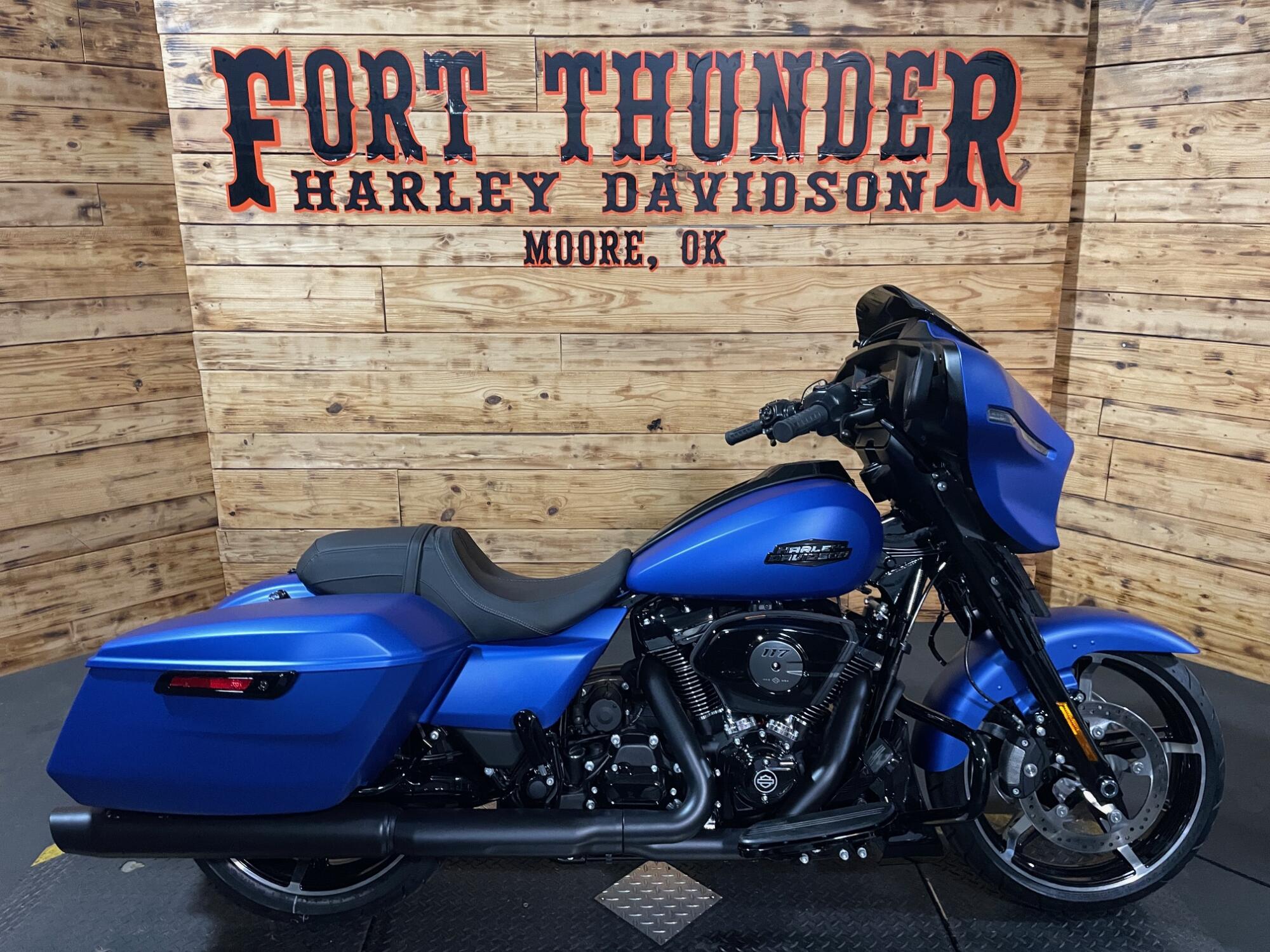 2026 Harley-Davidson® Street Glide® FLHX