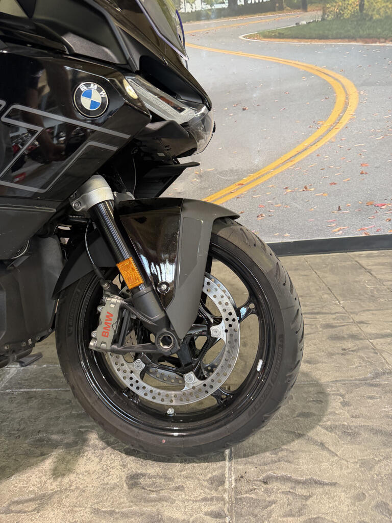 2026 R1300RT Triple Black only 1314 miles!!!, photo 8