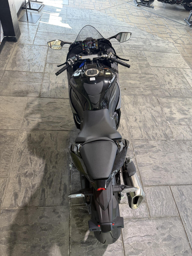 2026 Kawasaki Ninja® ZX™-10R ABS, photo 18