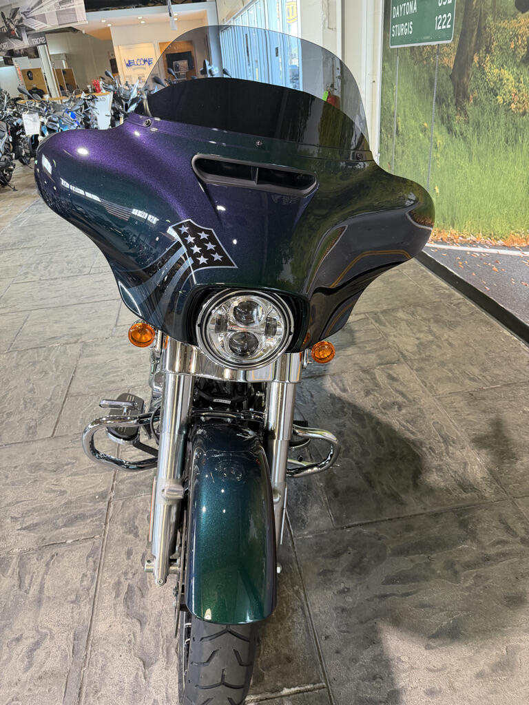 2021 Harley-Davidson® Street Glide® Special, photo 8