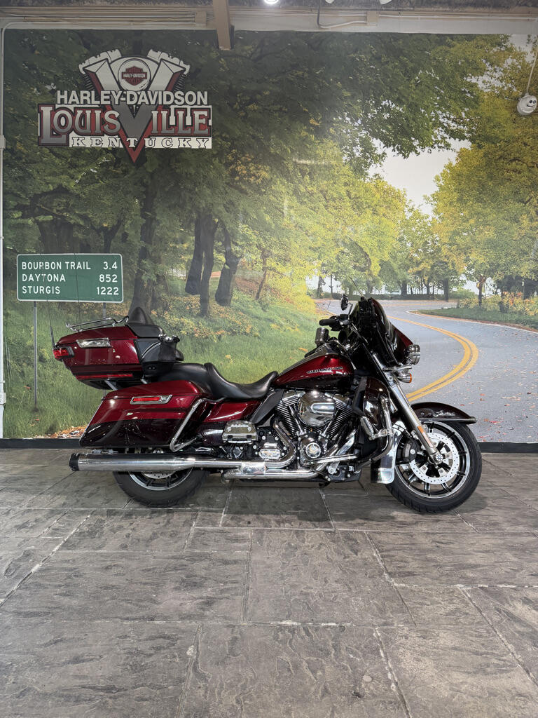 2014 Harley-Davidson® Ultra Limited w/ full Rinehart exhaust