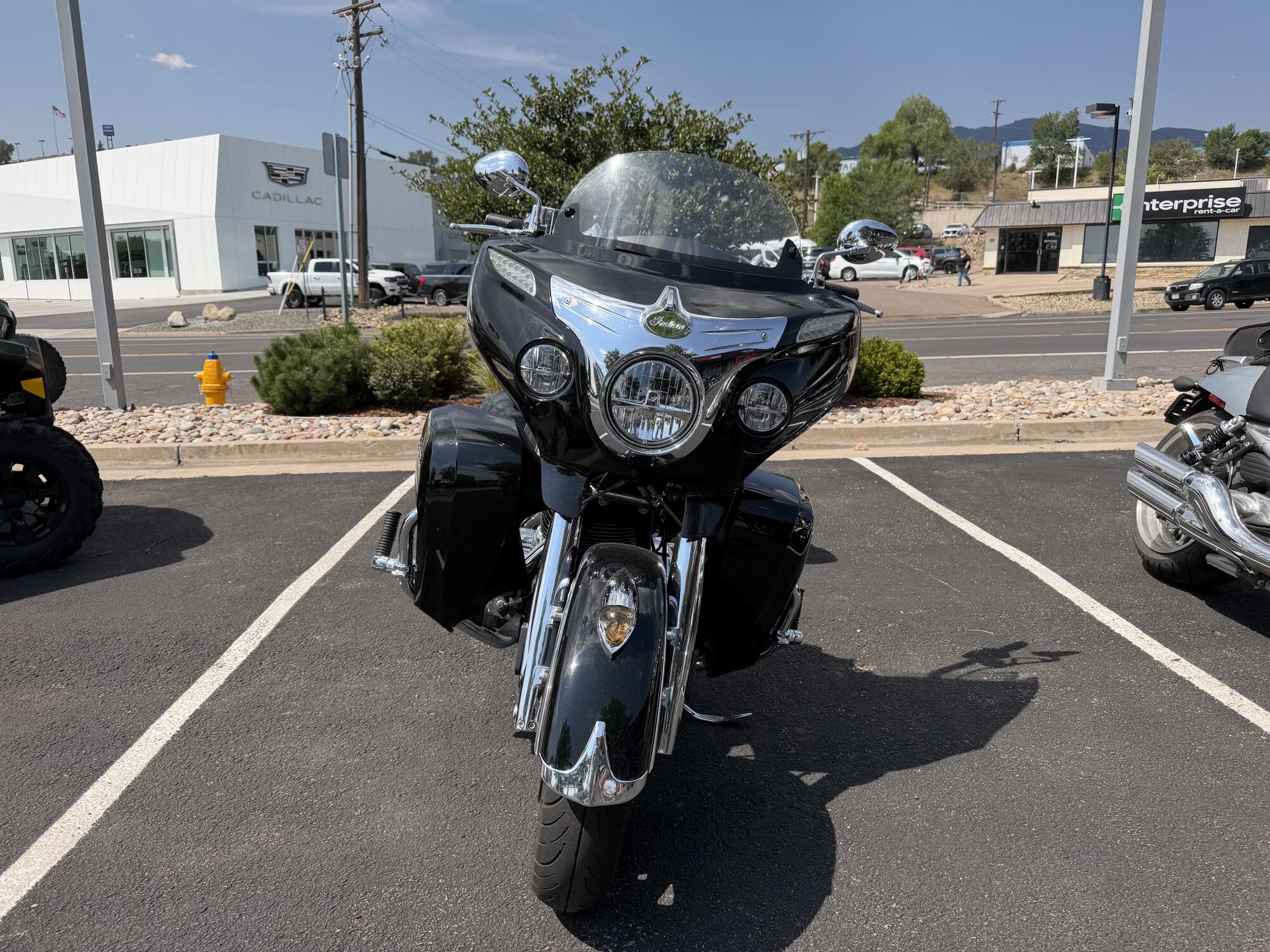 2015 INDIAN Roadmaster®, photo 2