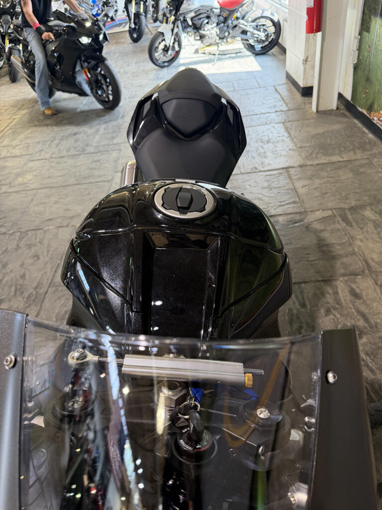 2026 Kawasaki Ninja® ZX™-10R ABS, photo 17