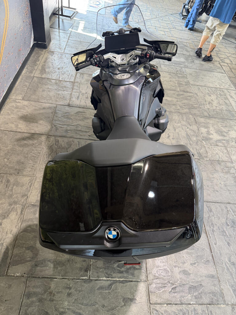 2026 R1300RT Triple Black only 1314 miles!!!, photo 22