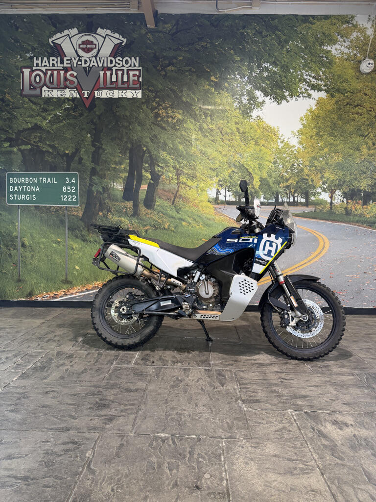 2024 Husqvarna Norden 901