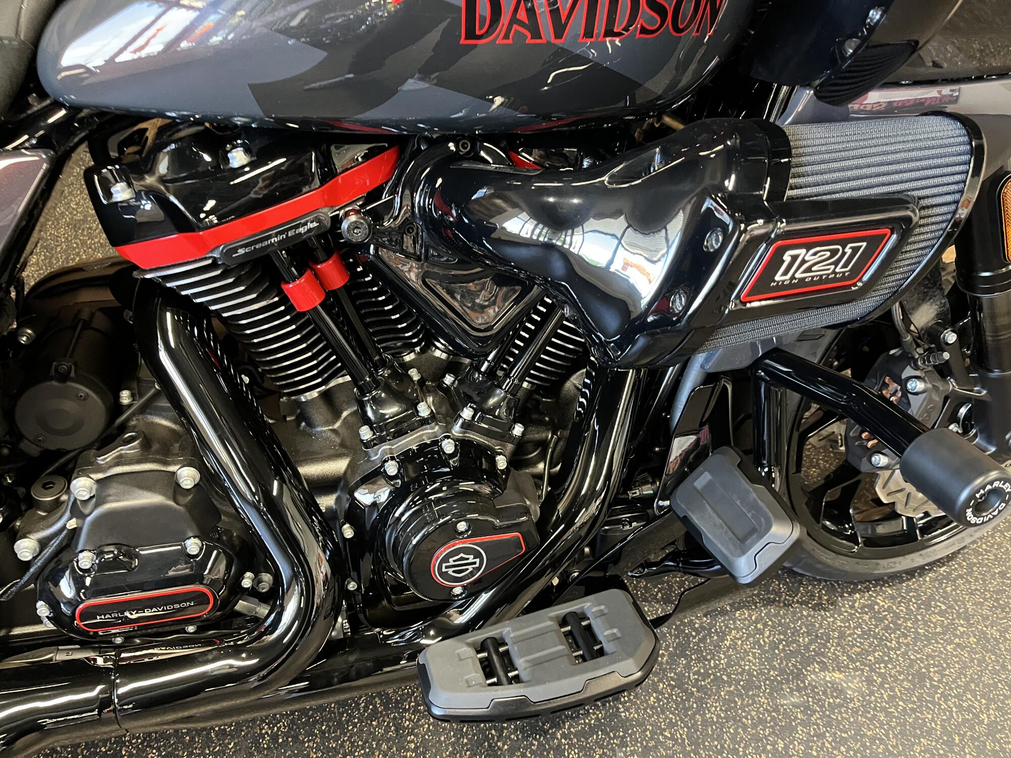 2026 Harley-Davidson® CVO Road Glide ST Inferno Gray FLTRXSTSE, photo 7
