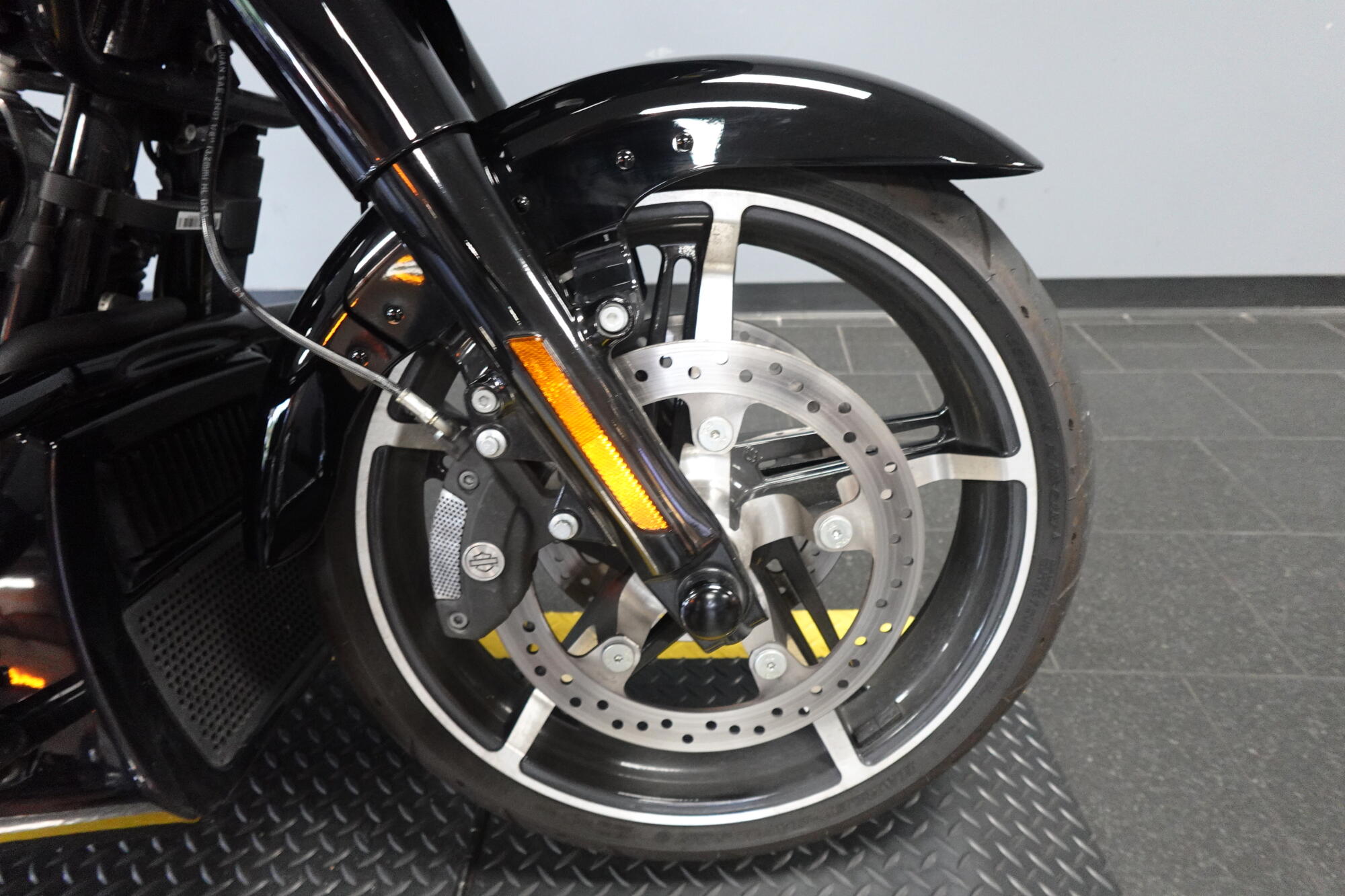2025 Harley-Davidson® Road Glide® FLTRX, photo 10