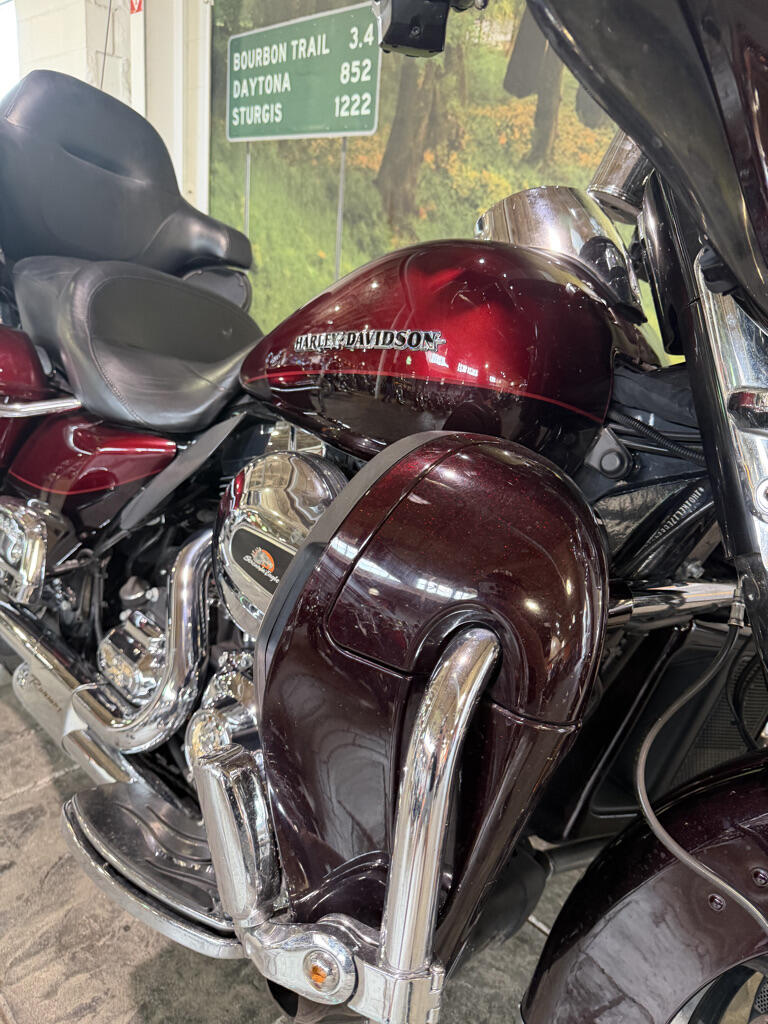 2014 Harley-Davidson® Ultra Limited w/ full Rinehart exhaust, photo 2