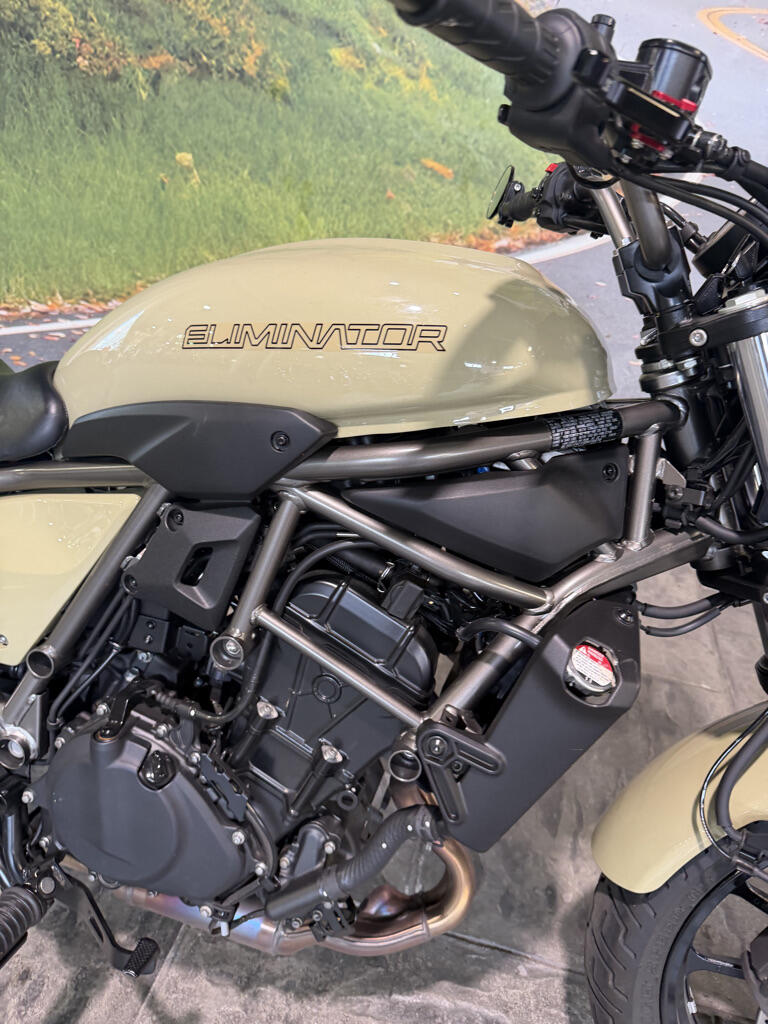 2025 Eliminator ABS 3200 miles!!, photo 3