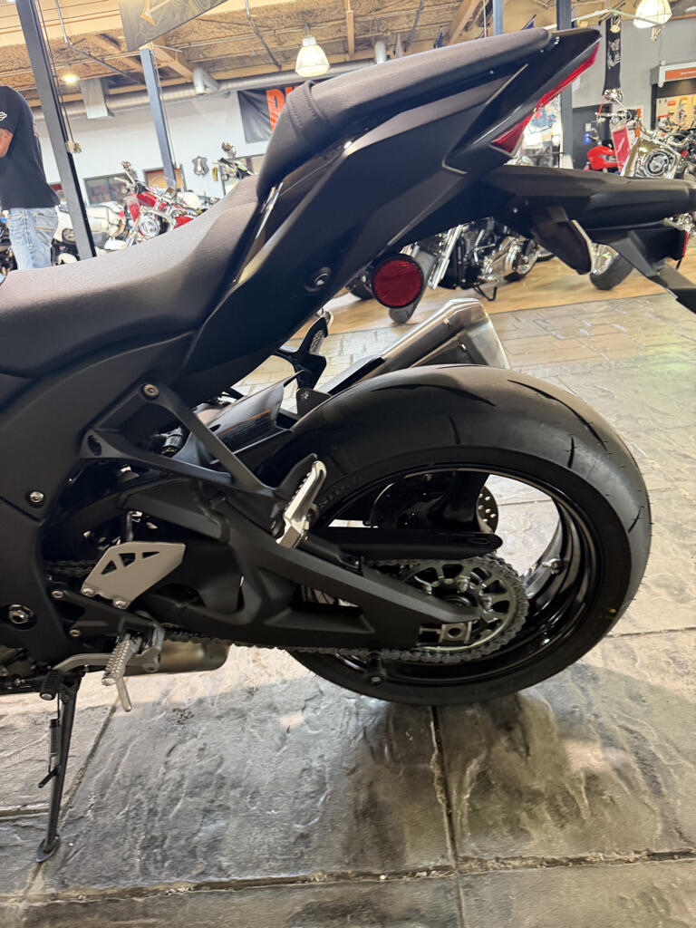 2025 ZX10R ABS with only 150 miles!!!, photo 13