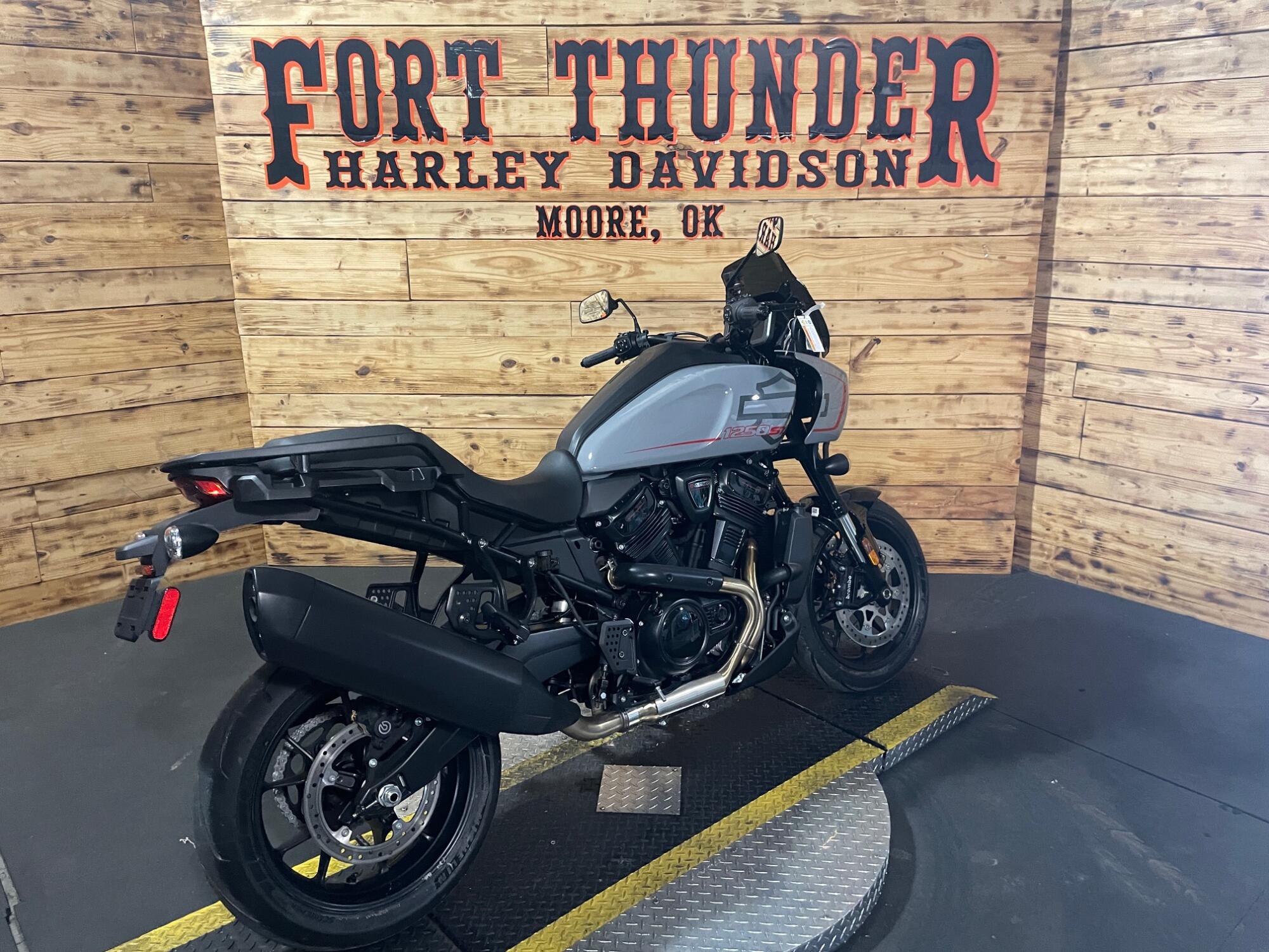 2026 Harley-Davidson® Pan America® 1250 ST RA1250ST, photo 14