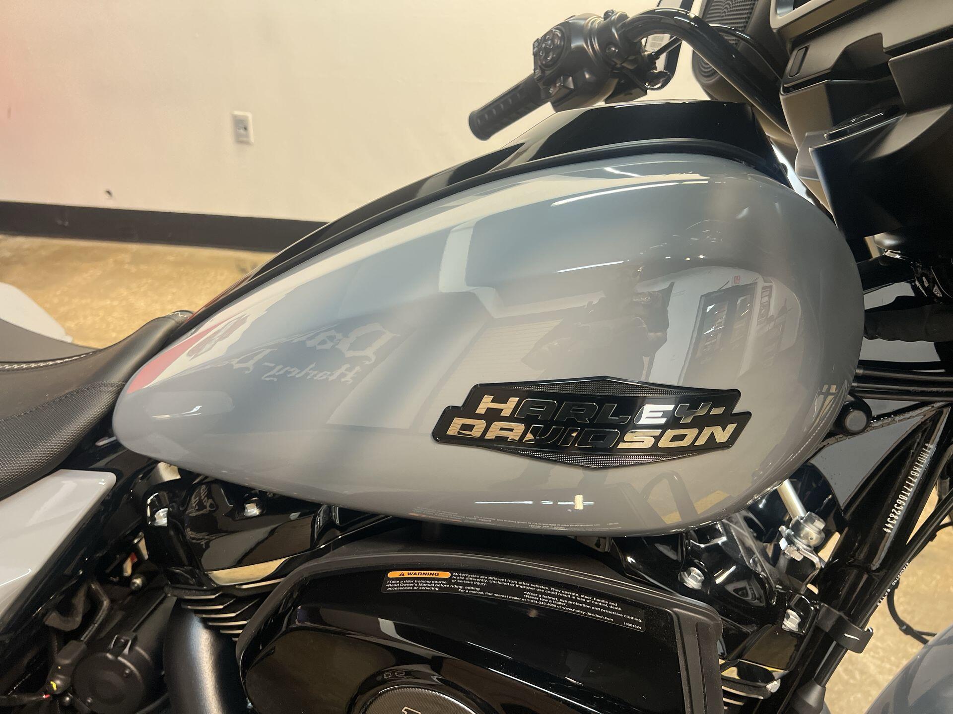 2026 Harley-Davidson® Street Glide® FLHX, photo 13