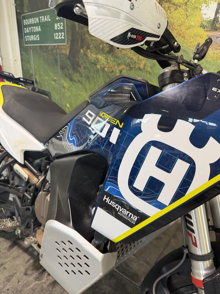 2024 Husqvarna Norden 901, photo 2