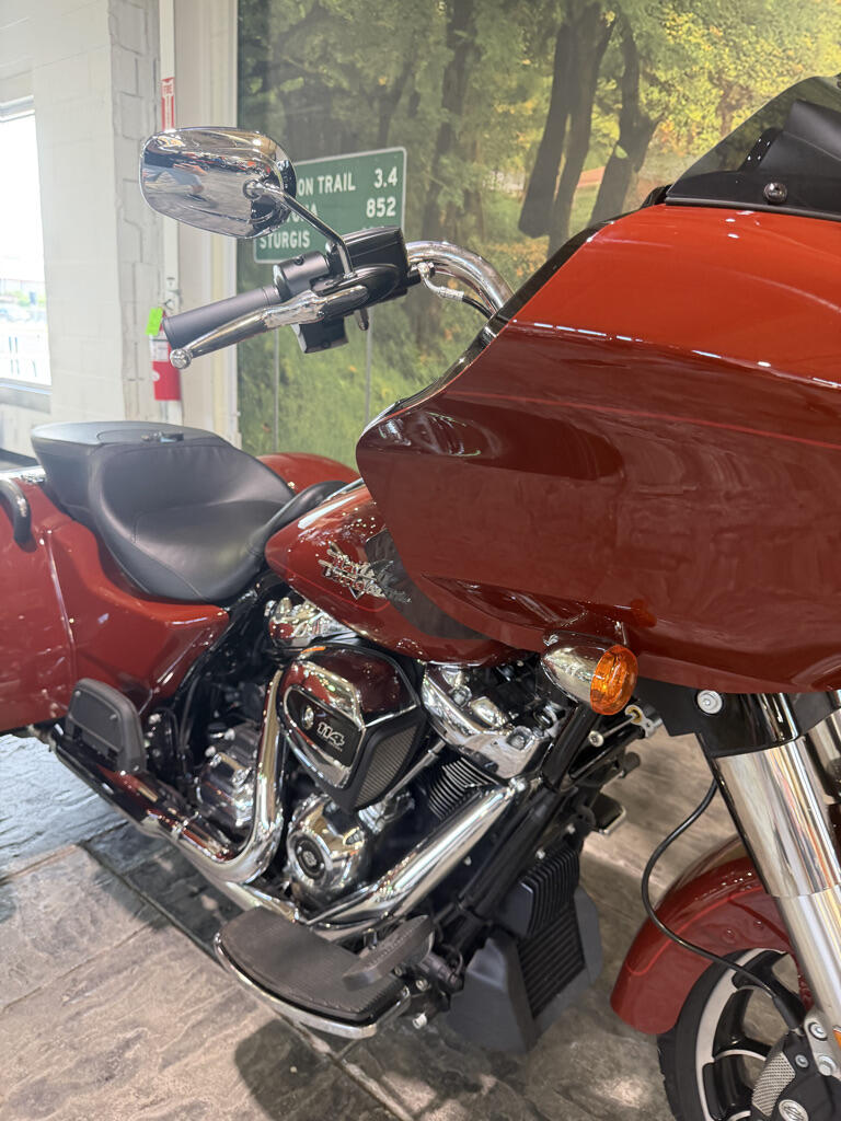 2024 Harley-Davidson® Road Glide 3, photo 2