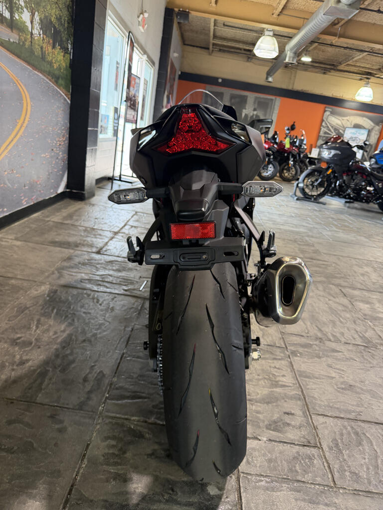 2025 Kawasaki Ninja® ZX™-10R ABS, photo 19
