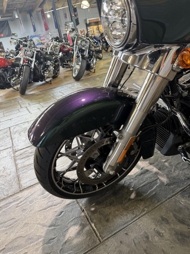 2021 Harley-Davidson® Street Glide® Special, photo 10