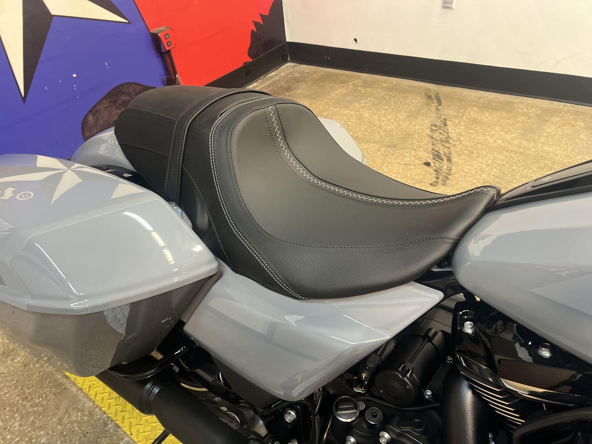 2026 Harley-Davidson® Street Glide® FLHX, photo 14
