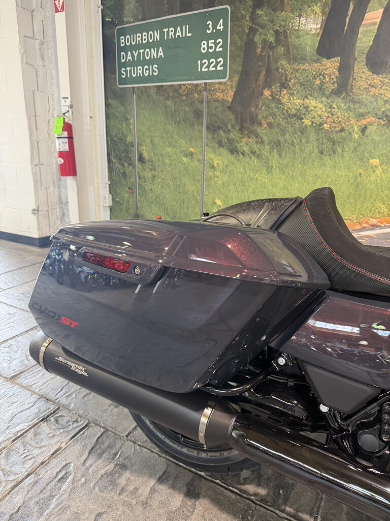 2026 Harley-Davidson® CVO Street Glide ST, photo 6