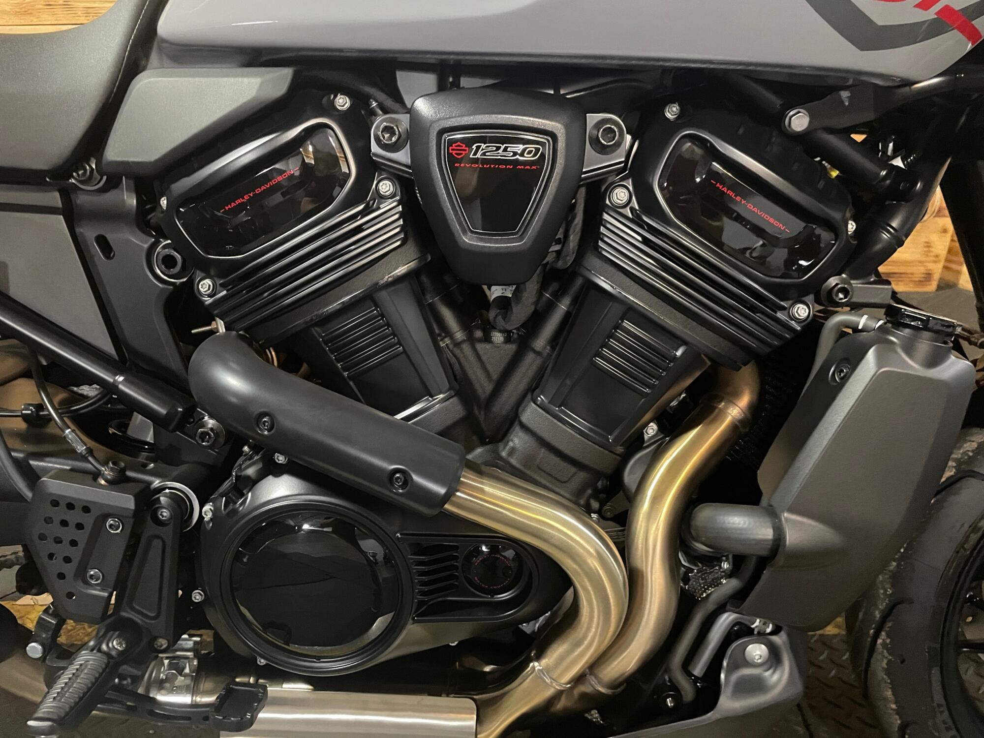 2026 Harley-Davidson® Pan America® 1250 ST RA1250ST, photo 2