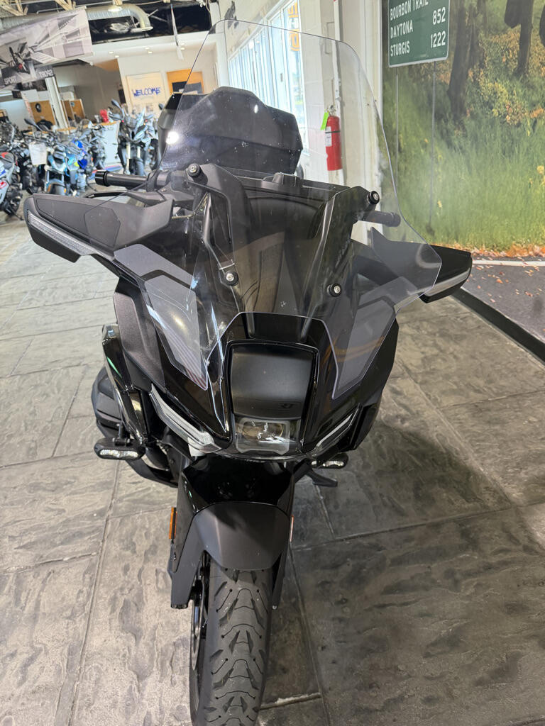 2026 R1300RT Triple Black only 1314 miles!!!, photo 9