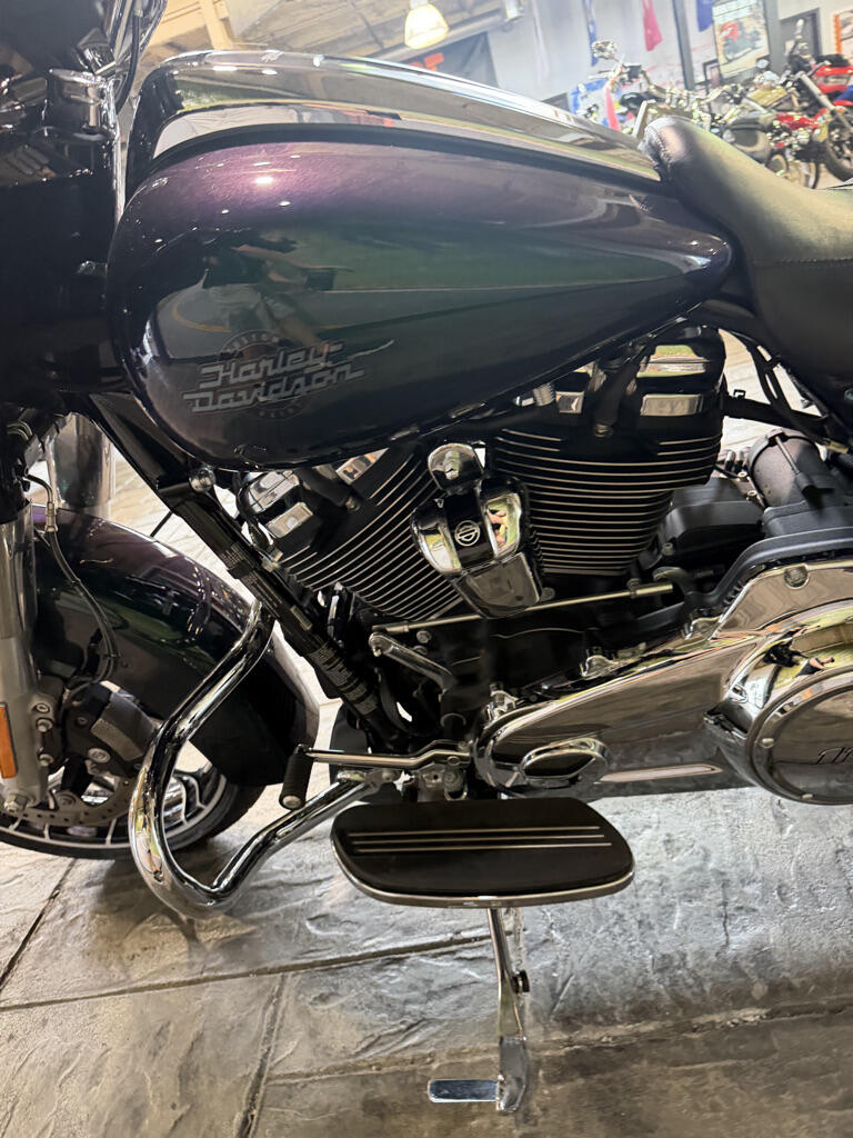 2021 Harley-Davidson® Street Glide® Special, photo 12