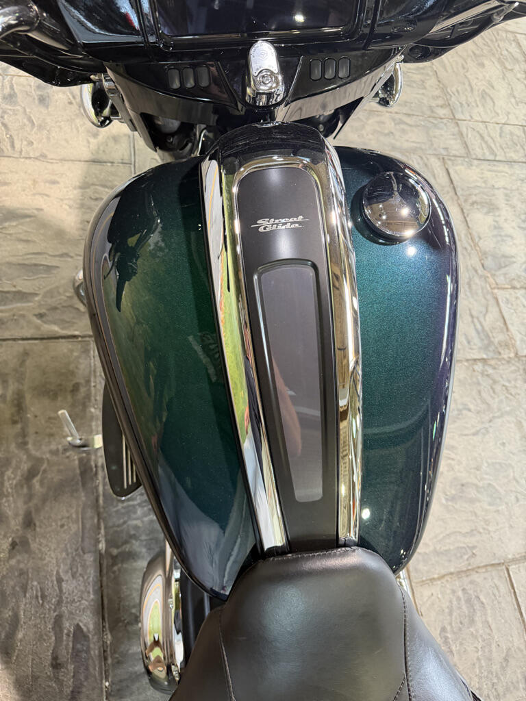 2021 Harley-Davidson® Street Glide® Special, photo 15