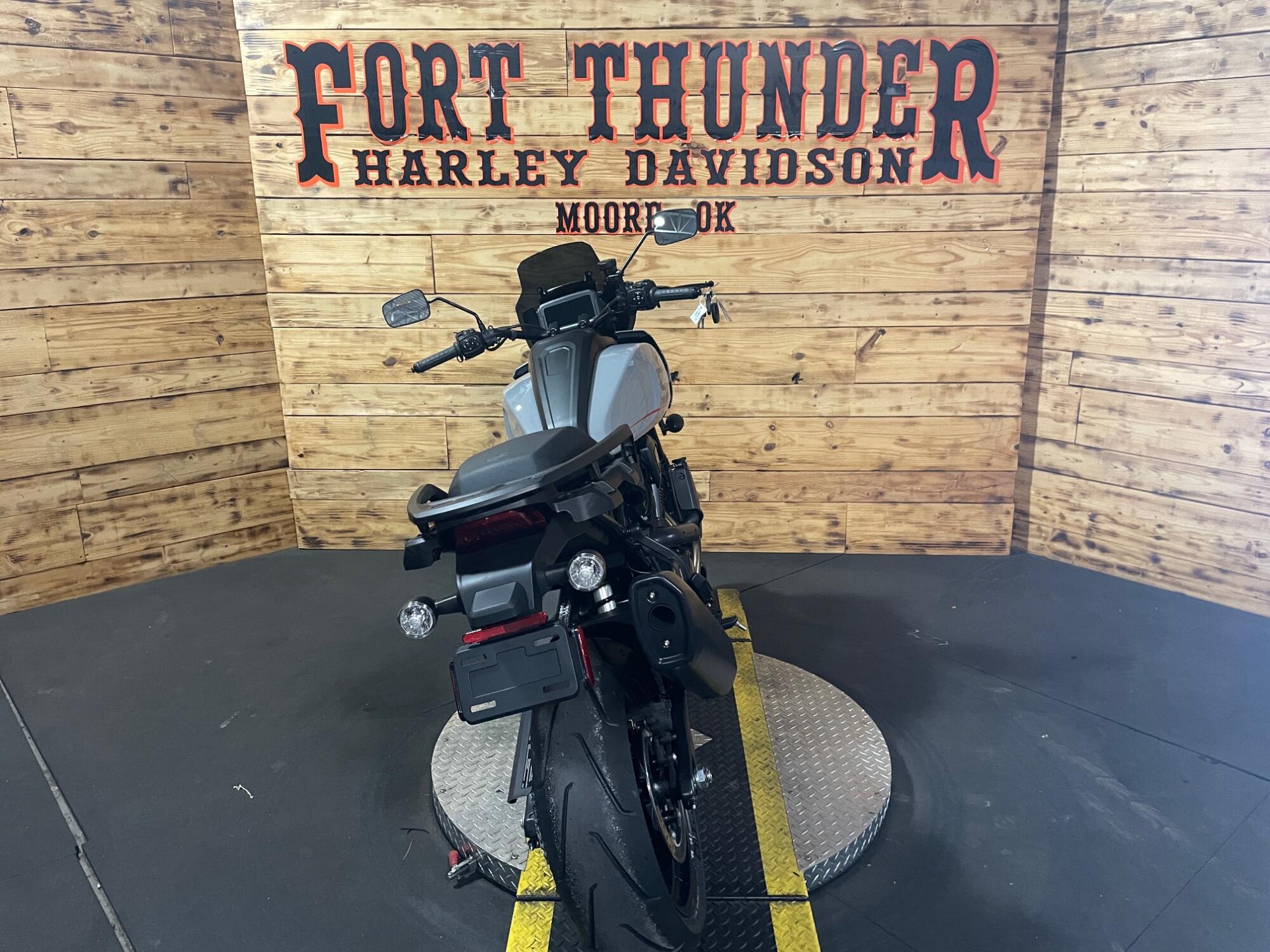 2026 Harley-Davidson® Pan America® 1250 ST RA1250ST, photo 11