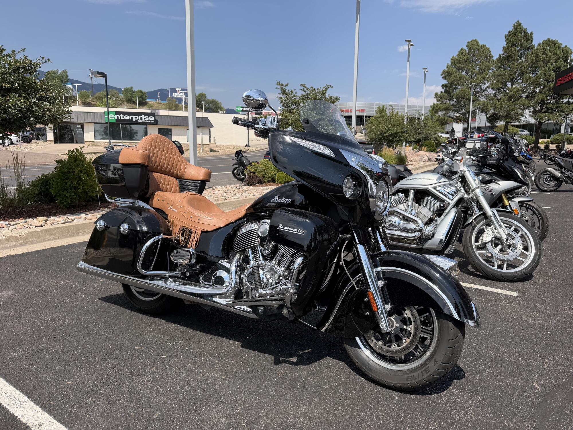 2015 INDIAN Roadmaster®, photo 3