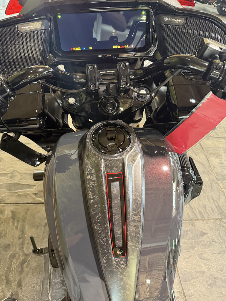 2026 Harley-Davidson® CVO Road Glide ST, photo 14
