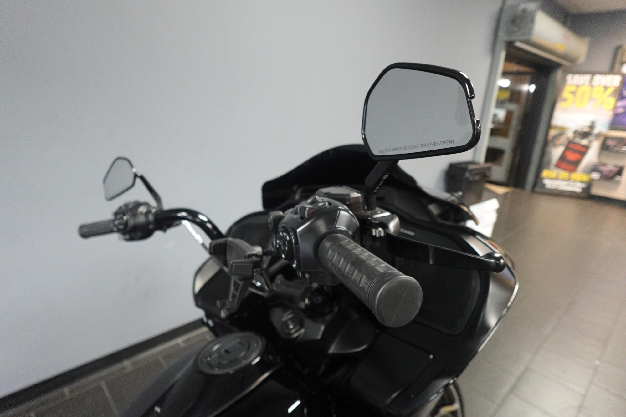 2025 Harley-Davidson® Road Glide® FLTRX, photo 11