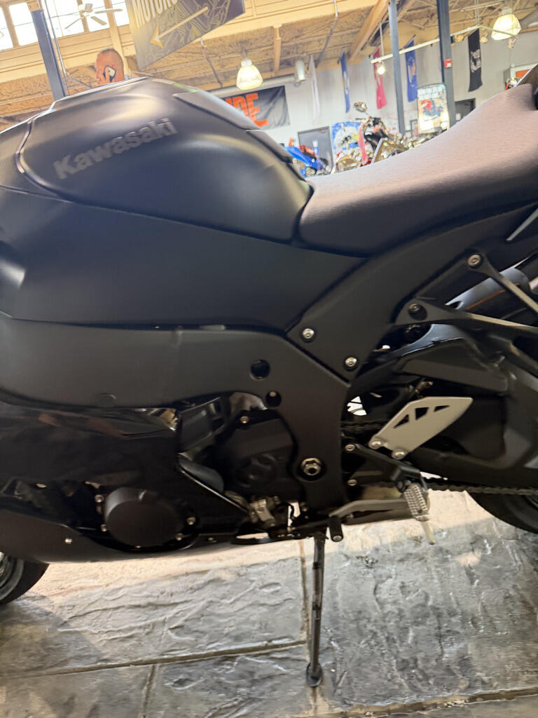 2025 Kawasaki Ninja® ZX™-10R ABS, photo 12