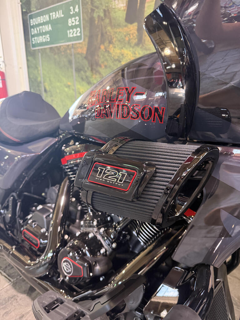2026 Harley-Davidson® CVO Road Glide ST, photo 2