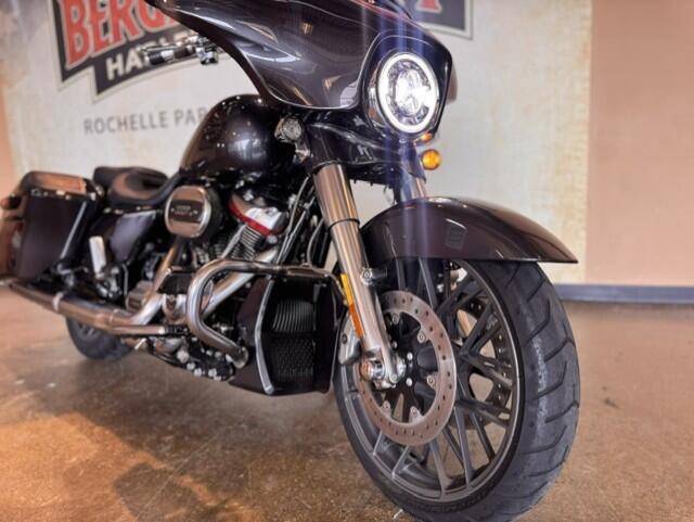 2020 Harley Davidson CVO™ Street Glide® FLHXSE, photo 8