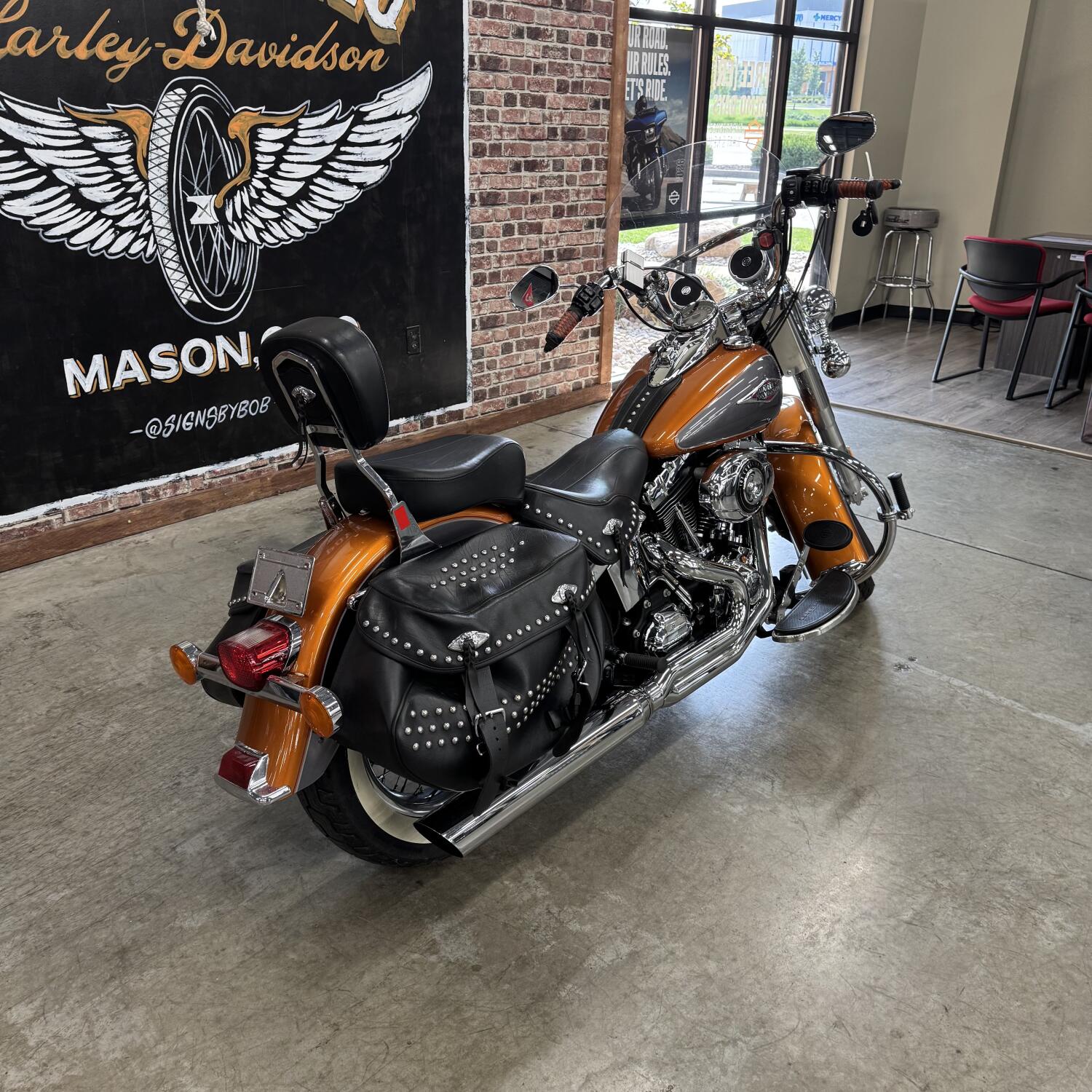 2015 Harley-Davidson® Heritage Softail® Classic FLSTC, photo 6