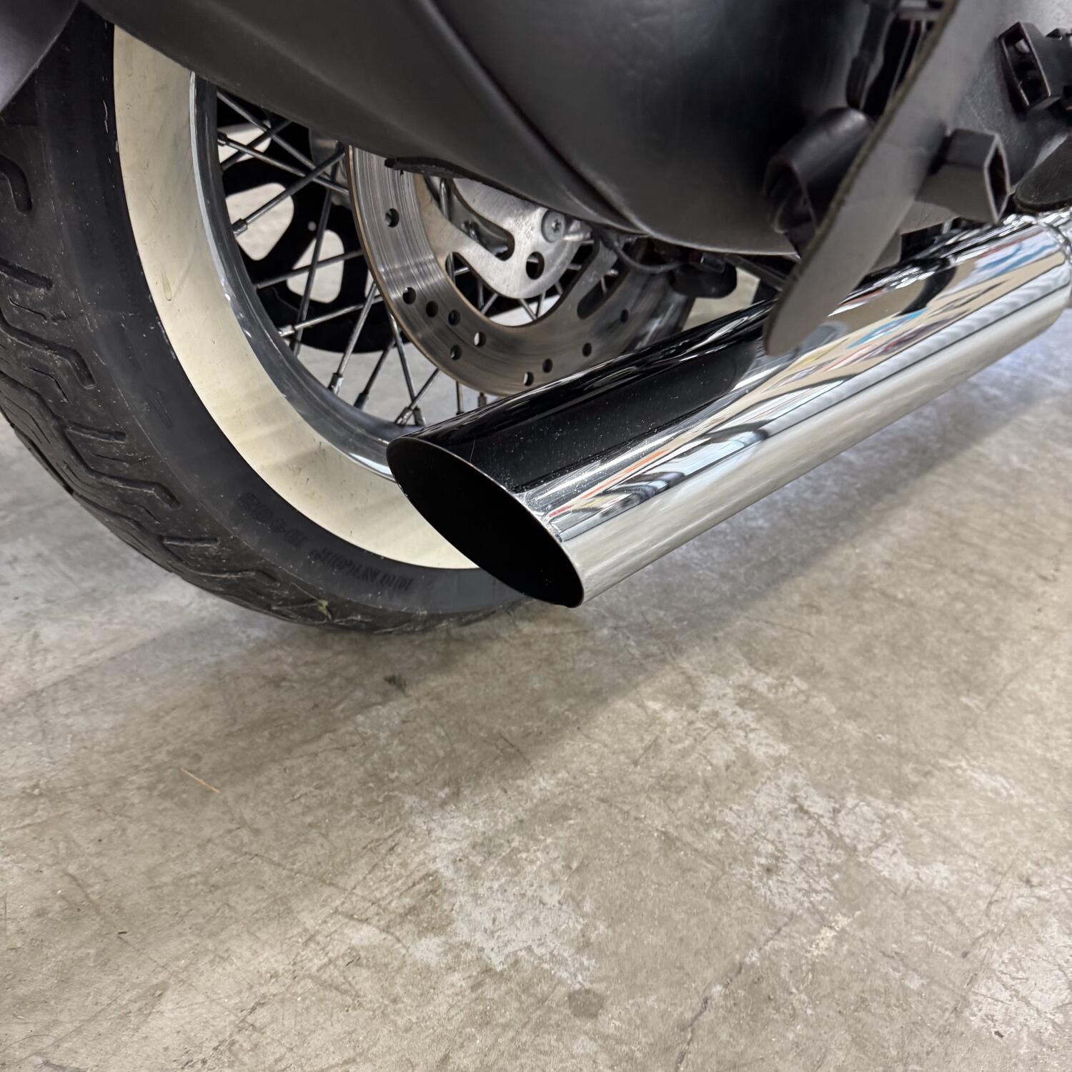 2015 Harley-Davidson® Heritage Softail® Classic FLSTC, photo 7
