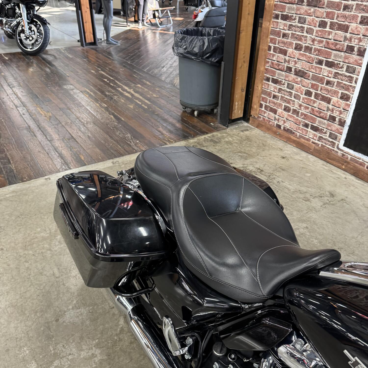 2019 Harley-Davidson® Street Glide® FLHX, photo 5