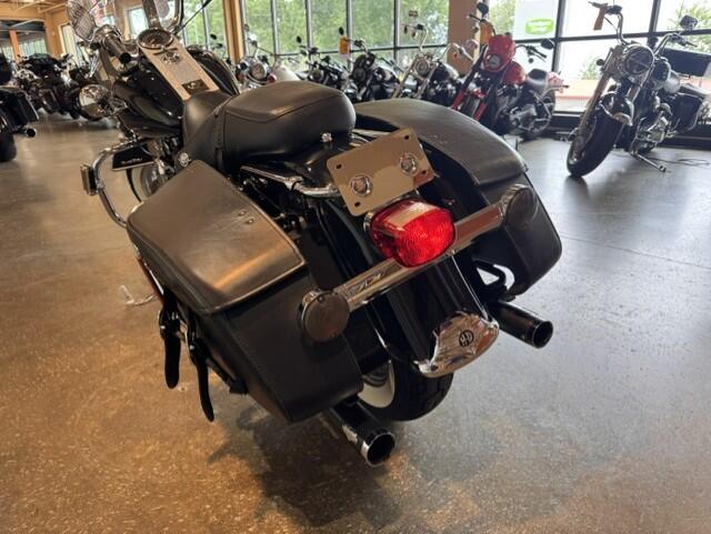 2007 Harley Davidson Road King® Classic FLHRC, photo 7