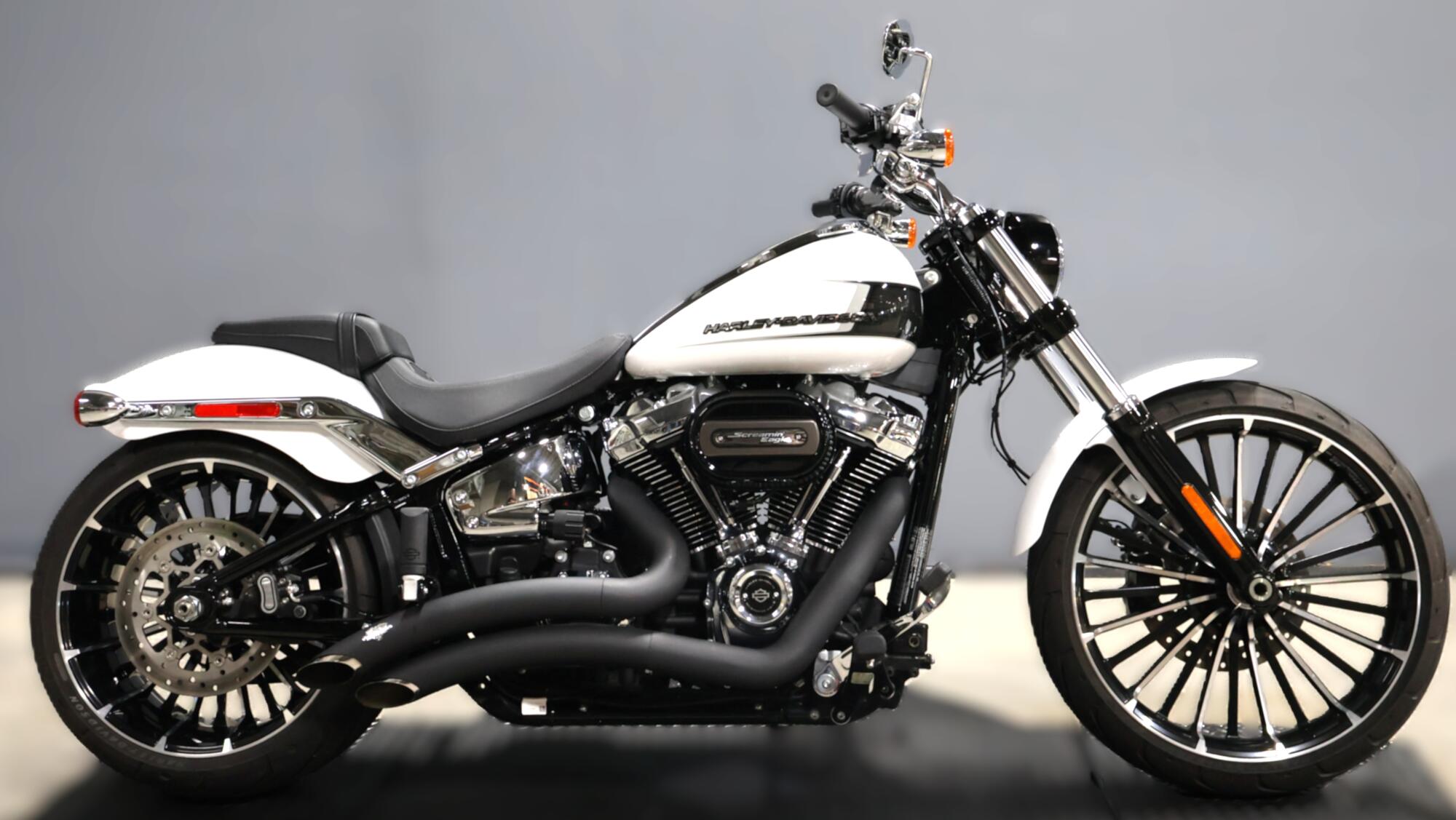 2024 Harley-Davidson® Breakout™ 117 FXBR | Rockstar Harley-Davidson®