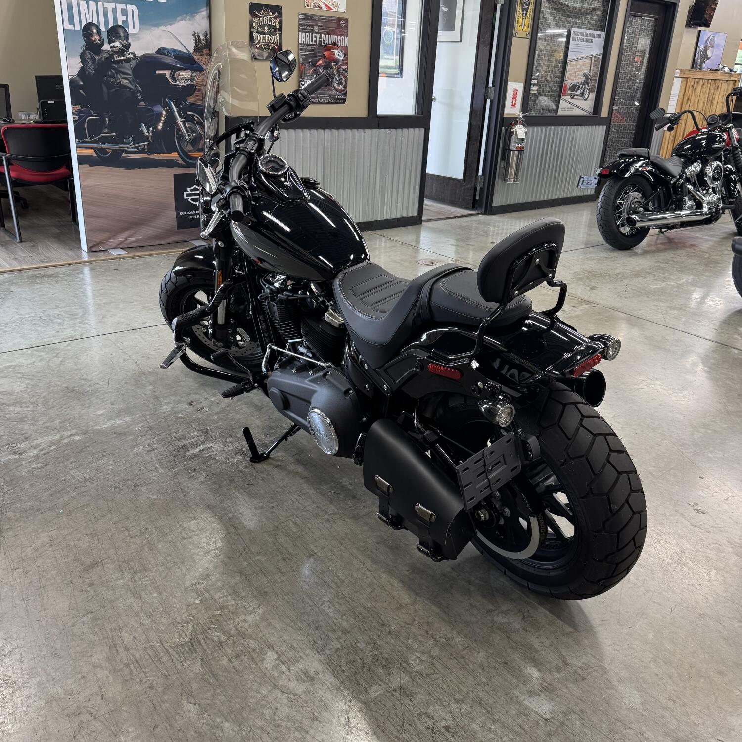 2022 Harley-Davidson® Fat Bob® 114 FXFBS, photo 9