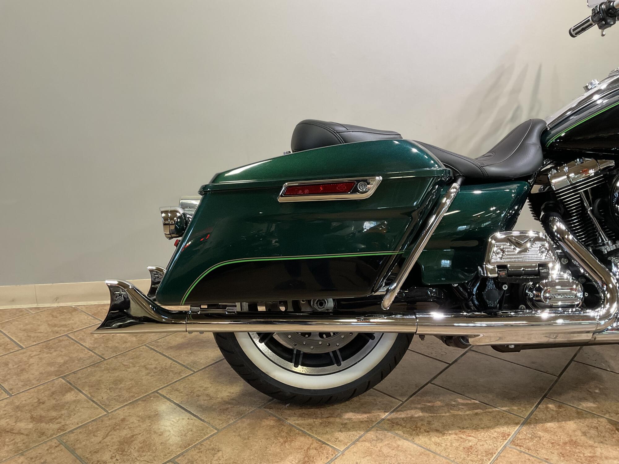 2015 Harley-Davidson® Road King® Deep Jade Pearl FLHR, photo 5