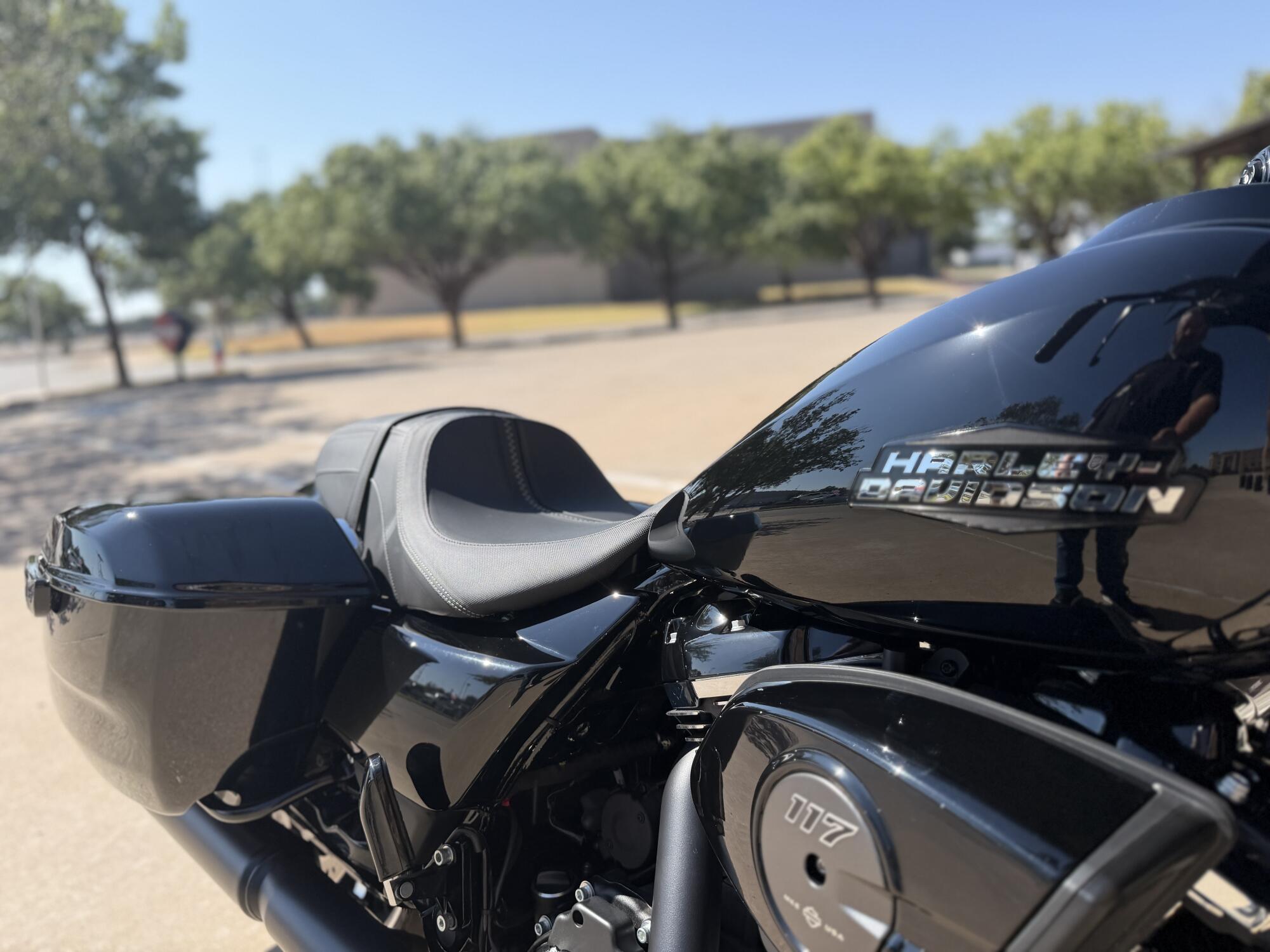 2024 Harley-Davidson® Street Glide® Vivid Black - Black Finish, photo 9