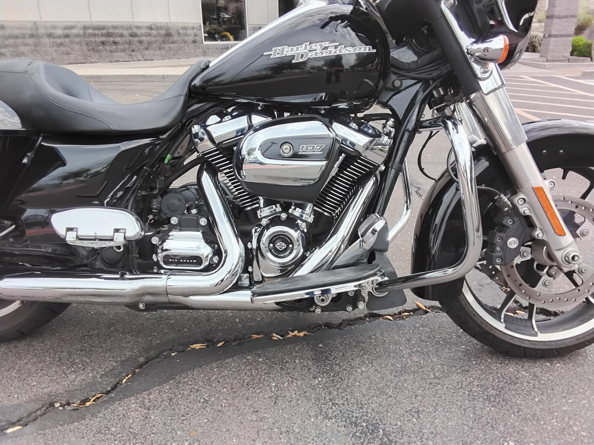 FLHX 2020 Street Glide®, photo 2