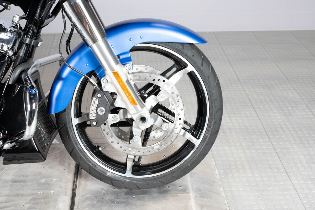 2026 Harley-Davidson® Road Glide™ FLTRX, photo 13