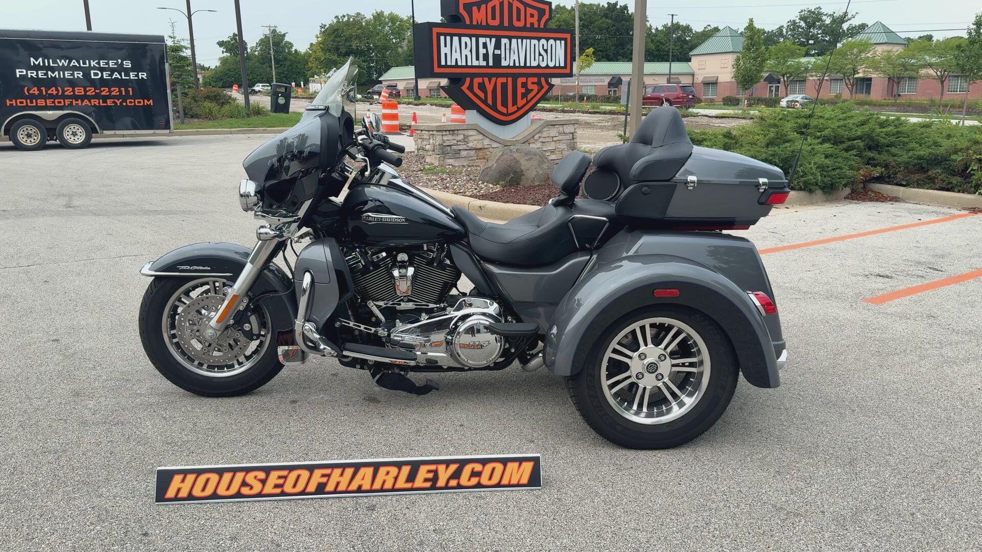 2021 Harley-Davidson® Tri Glide® Ultra Gauntlet Gray Metallic/Vivid Black, photo 6