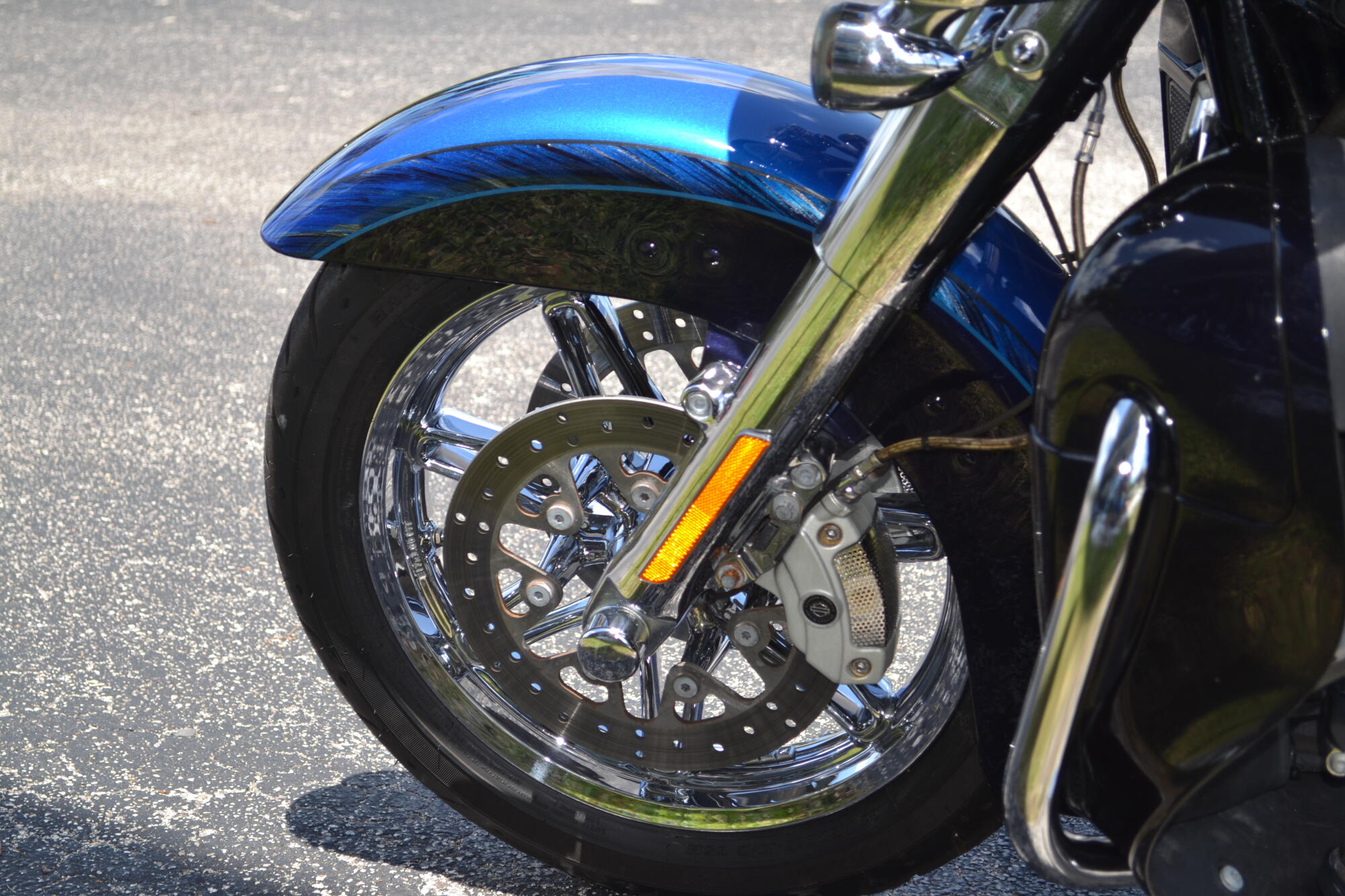 2014 Harley-Davidson® CVO™ Electra Glide Ultra Limited® - FLHTKSE, photo 20