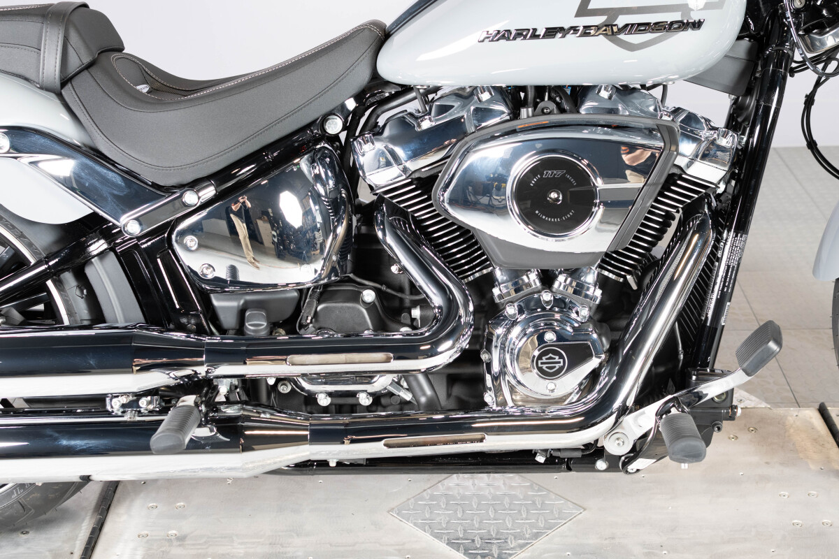 2026 Harley-Davidson® Breakout™ FXBR, photo 3