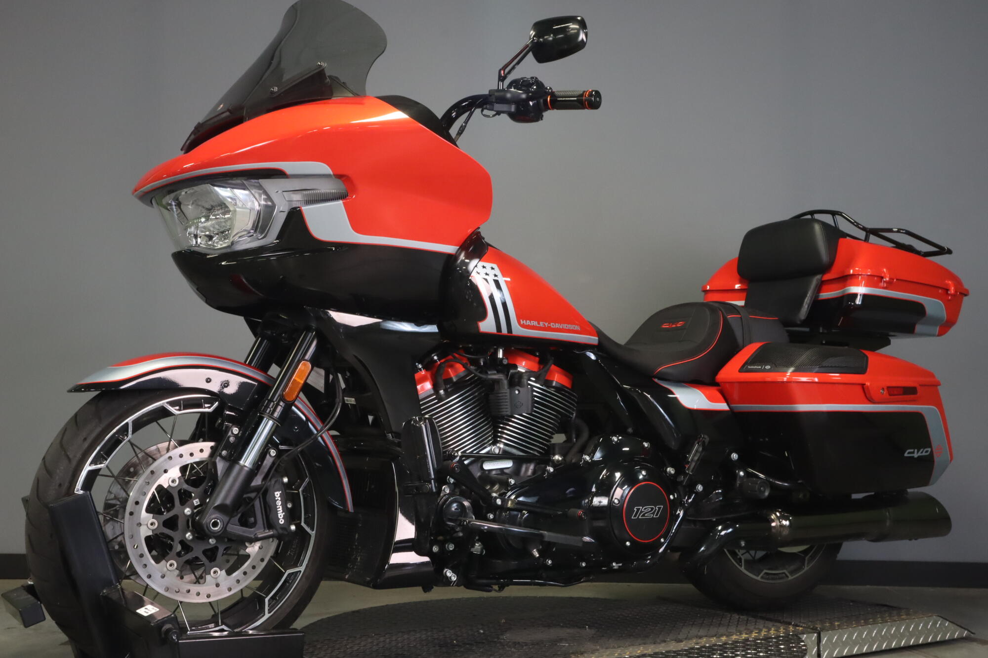2024 Harley-Davidson® CVO™ Road Glide® FLTRXSE, photo 4