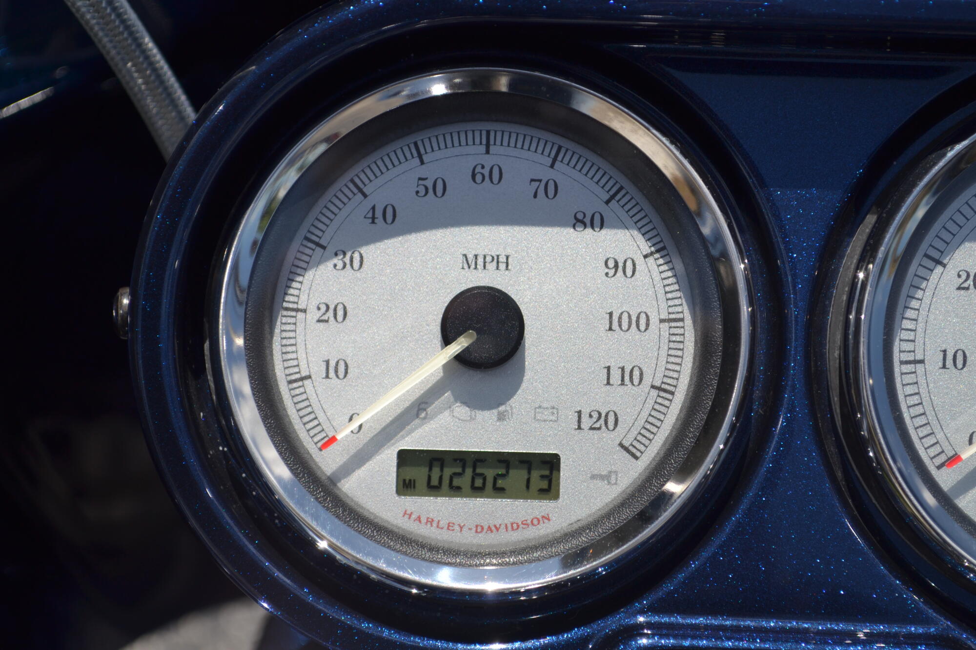 2013 Harley-Davidson® Road Glide® Custom - FLTRX103, photo 12