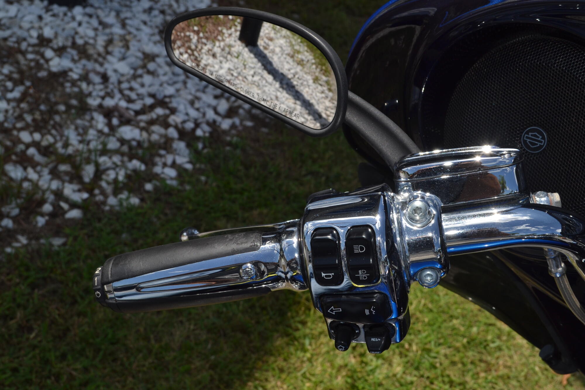 2014 Harley-Davidson® CVO™ Electra Glide Ultra Limited® - FLHTKSE, photo 12